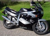 1990 Suzuki GSX-R 1100 photo